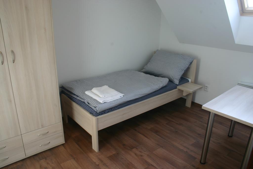 Hotel Penzion U Sklepu à Hovorany Extérieur photo