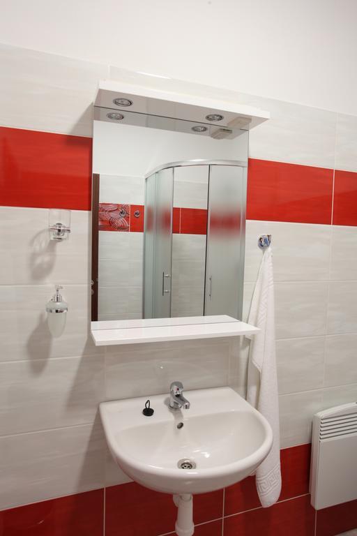 Hotel Penzion U Sklepu à Hovorany Extérieur photo